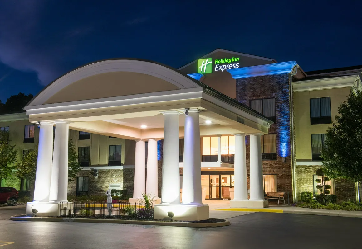 Holiday Inn Express & Suites Sharon-Hermitage by IHG hotel hero