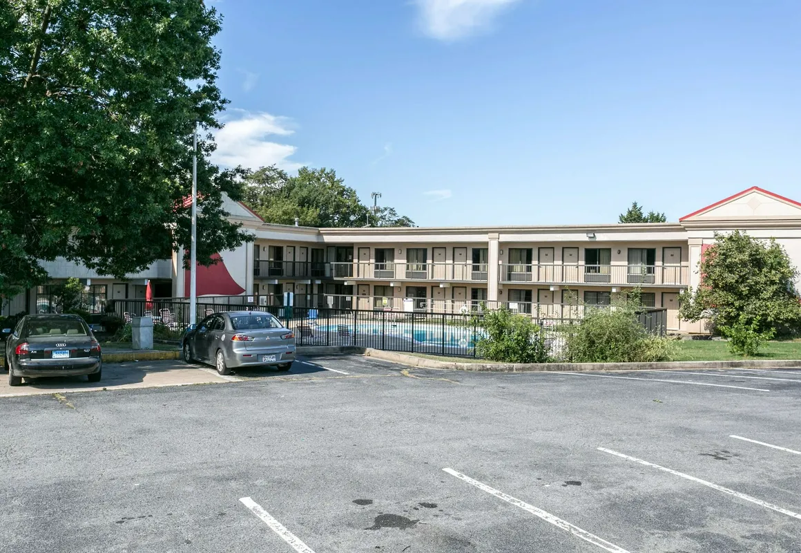 Americas Best Value Inn Edgewood hotel hero