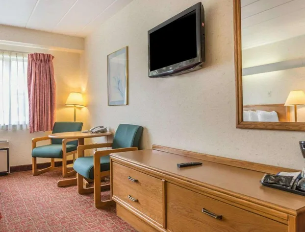 Quality Inn Royle hotel detail image 4