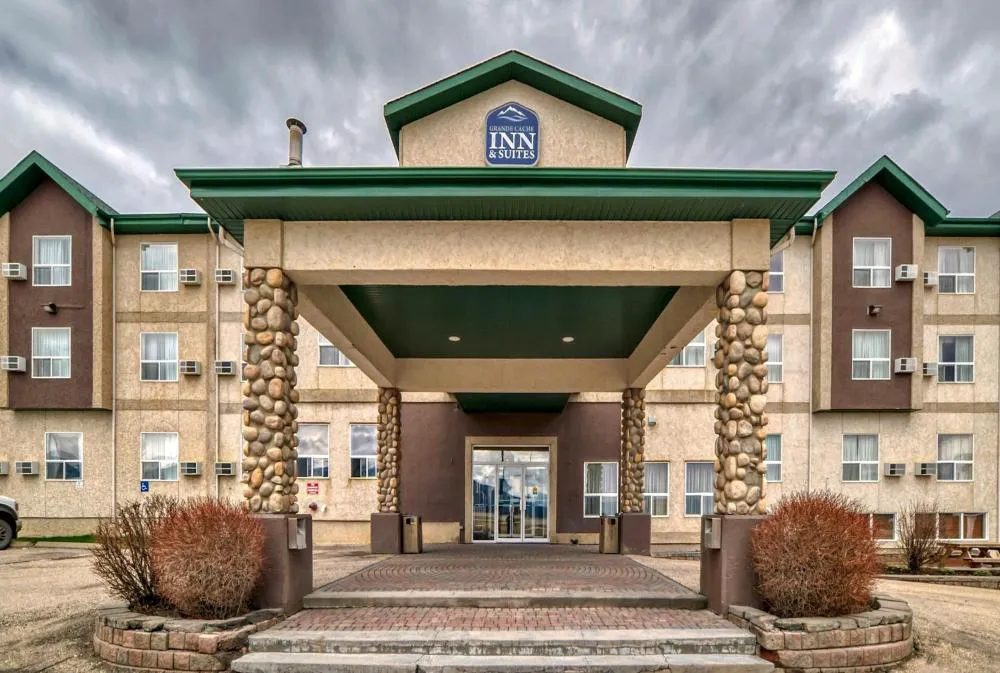 Grande Cache Inn and Suites hotel hero