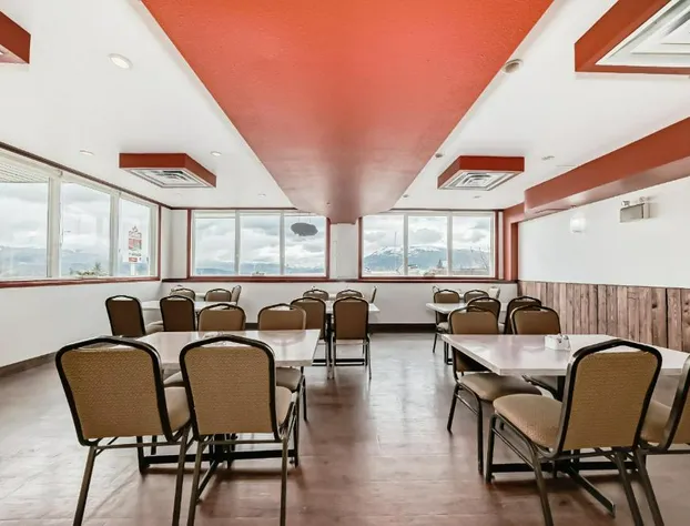 Grande Cache Inn and Suites hotel detail image 4