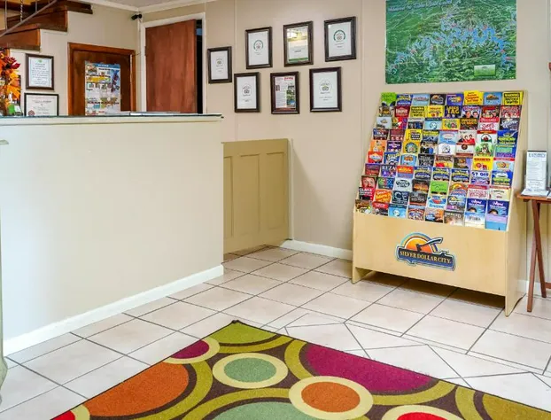 Shady Acre Inn and Suites hotel detail image 1