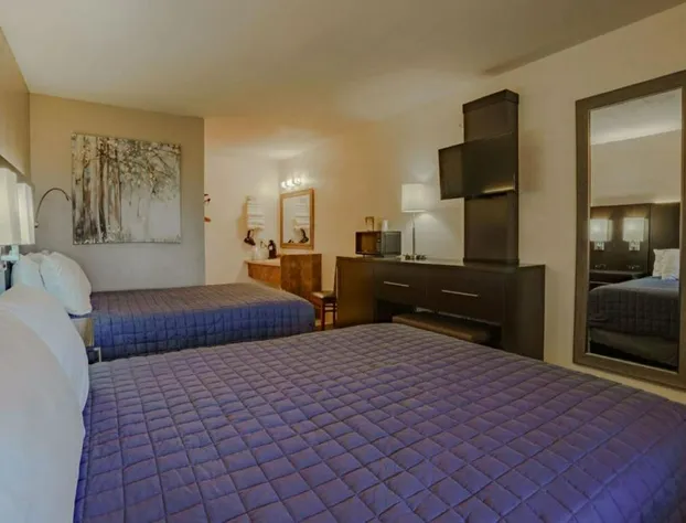 Shady Acre Inn and Suites hotel detail image 3