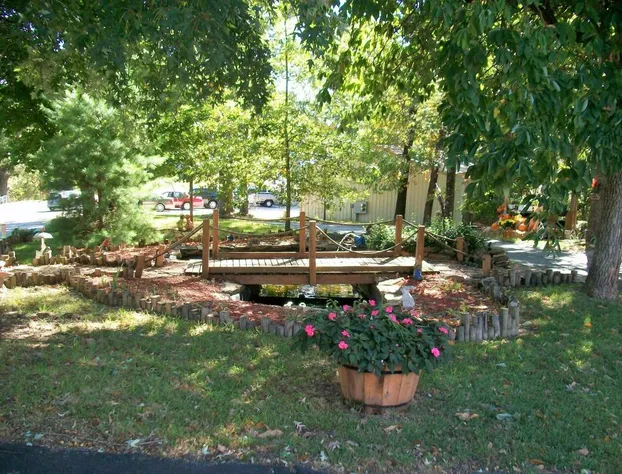 Shady Acre Inn and Suites hotel detail image 1