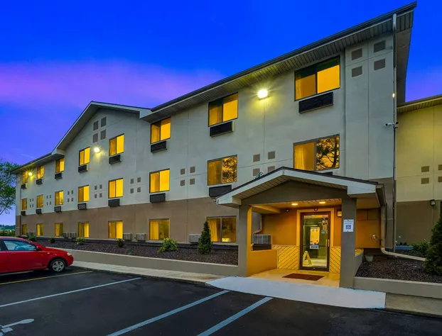 Motel 6 Montoursville, PA - Williamsport hotel detail image 3