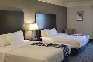 La Quinta Inn & Suites by Wyndham Beaumont West hotel detail image 3