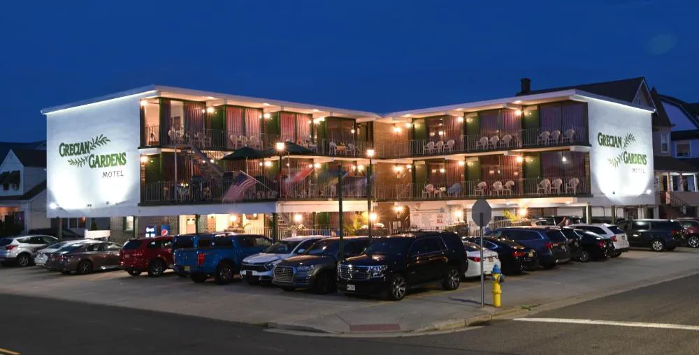 Grecian Gardens Motel hotel hero