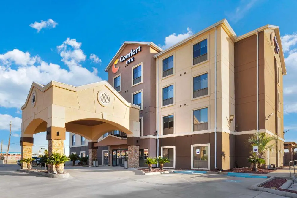 Comfort Inn Orange hotel hero