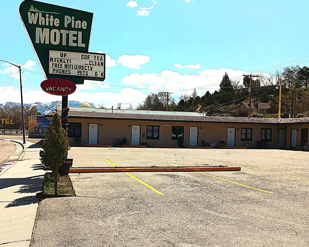 White Pine Motel hotel hero