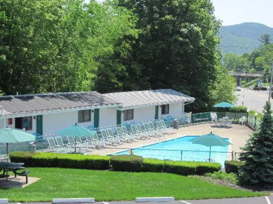 Brookside Motel hotel detail image 2