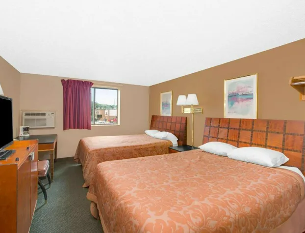 Super 8 by Wyndham Sioux City/Morningside Area hotel detail image 3