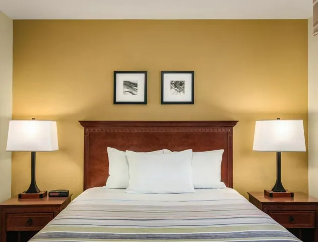 Country Inn & Suites by Radisson, Dakota Dunes, SD hotel detail image 4