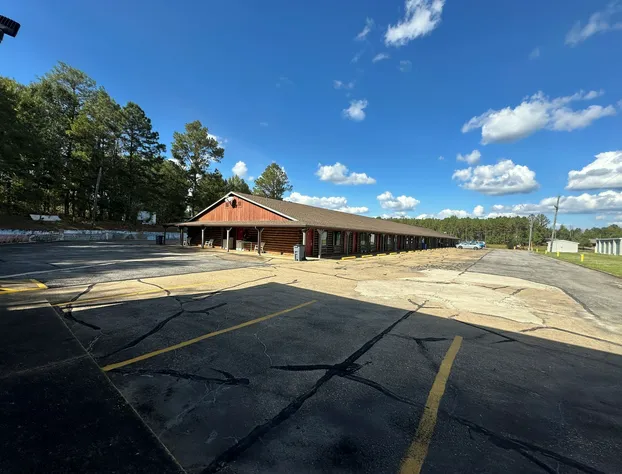 Capital O American Inn Motel Camden AL hotel detail image 2