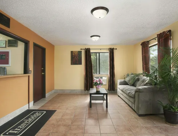 Travelodge by Wyndham Muskegon hotel detail image 1