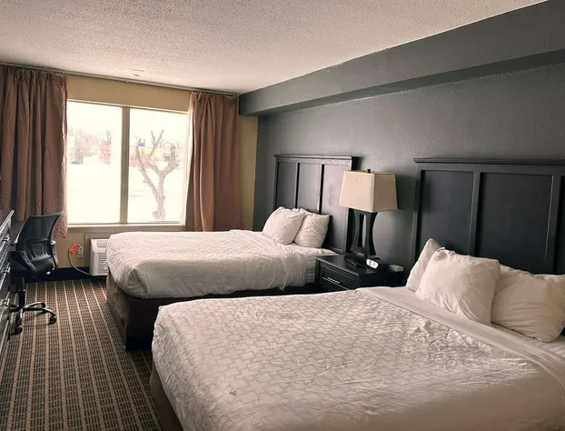 Days Inn & Suites by Wyndham Norton Shores/Muskegon hotel detail image 2