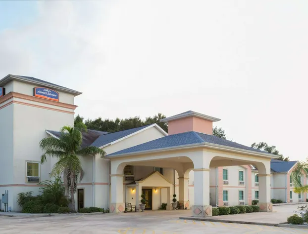 Howard Johnson by Wyndham Houma hotel detail image 1