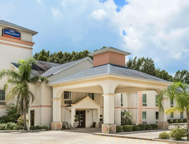 Howard Johnson by Wyndham Houma hotel detail image 2