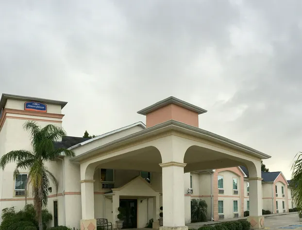 Howard Johnson by Wyndham Houma hotel detail image 1