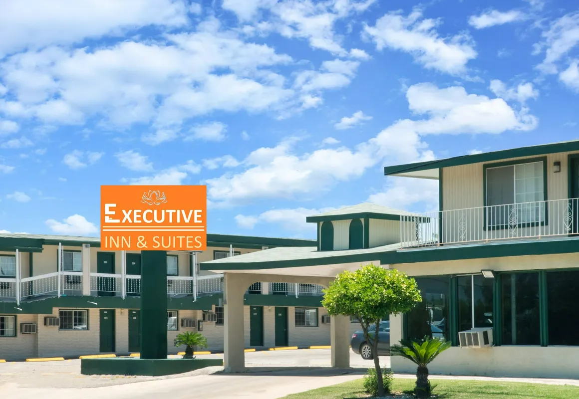Executive Inn and Kitchenette Suites hotel hero