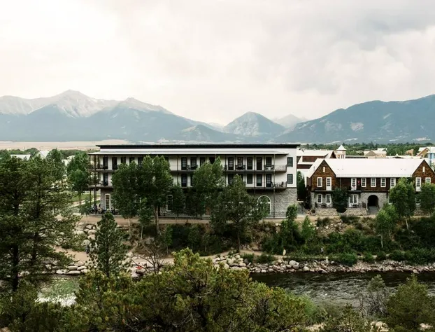 Surf Hotel & Chateau hotel detail image 2