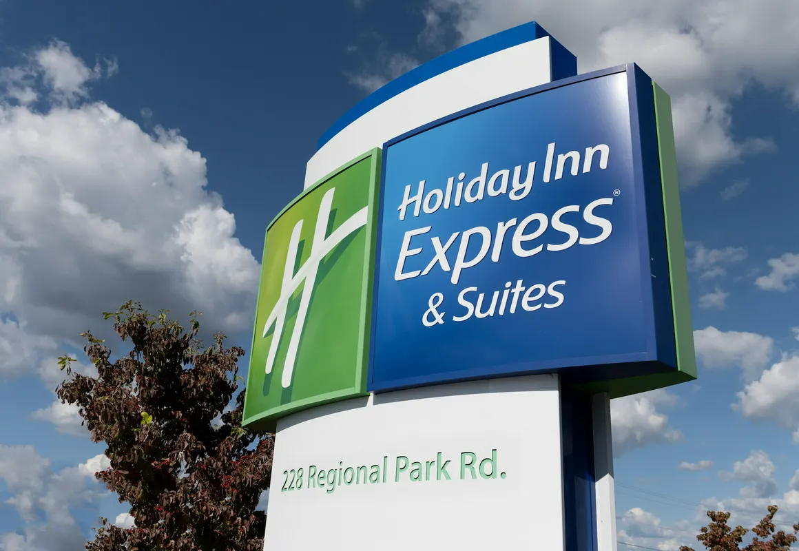 Holiday Inn Express & Suites Lebanon by IHG hotel hero