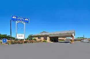 Americas Best Value Inn Stephenville hotel detail image 1