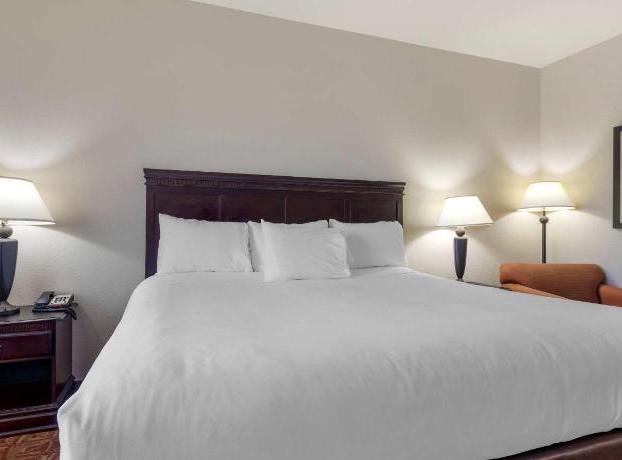 Lake Texoma Inn and Suites to match IHG hotel detail image 2