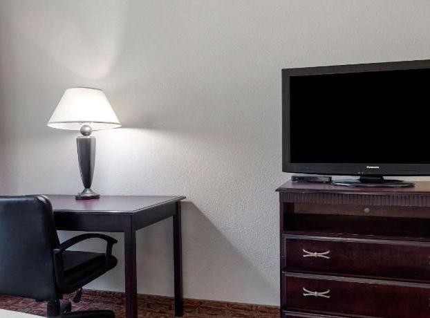 Lake Texoma Inn and Suites to match IHG hotel detail image 3