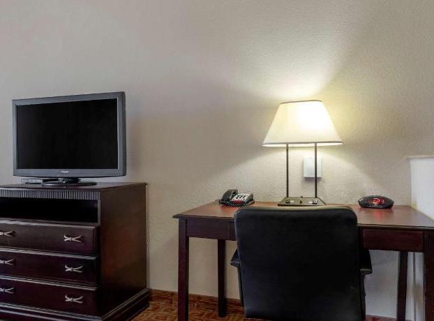 Lake Texoma Inn and Suites to match IHG hotel detail image 4