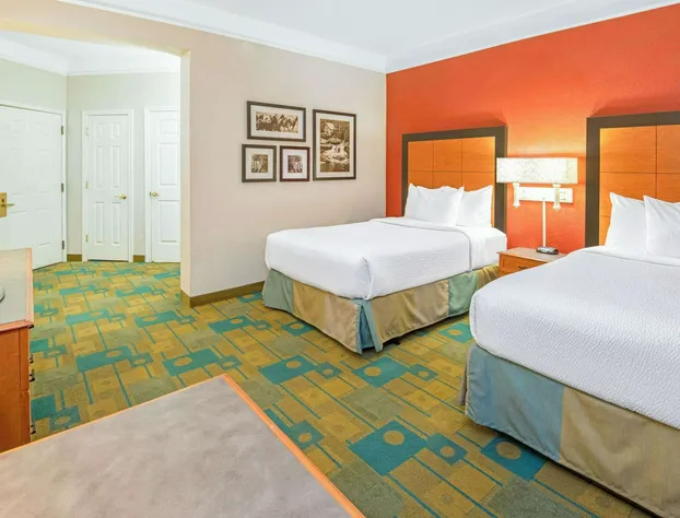 La Quinta Inn & Suites by Wyndham Sherman hotel detail image 2