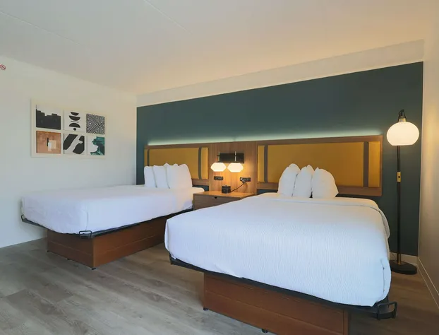 La Quinta Inn & Suites by Wyndham Sherman hotel detail image 3