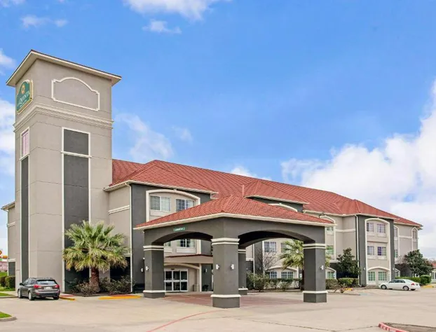 La Quinta Inn & Suites by Wyndham Fairfield TX hotel detail image 4