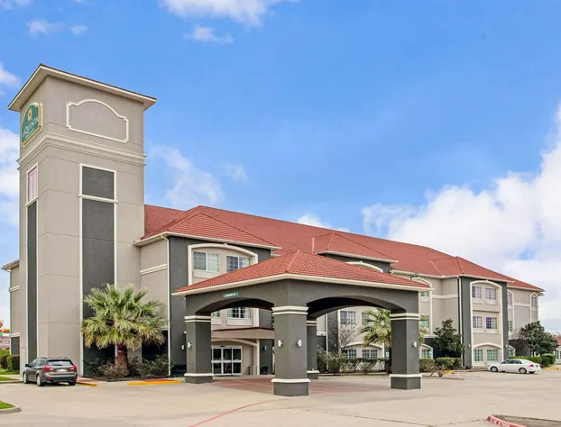 La Quinta Inn & Suites by Wyndham Fairfield TX hotel detail image 2