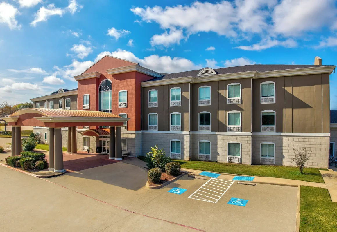 Holiday Inn Express Hotel & Suites Athens by IHG hotel hero