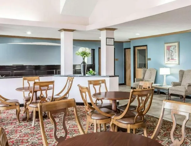 Days Inn by Wyndham Selma hotel detail image 2