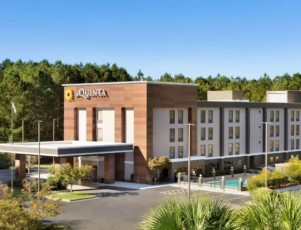 La Quinta Inn & Suites by Wyndham Selma/Smithfield I-95 hotel detail image 1