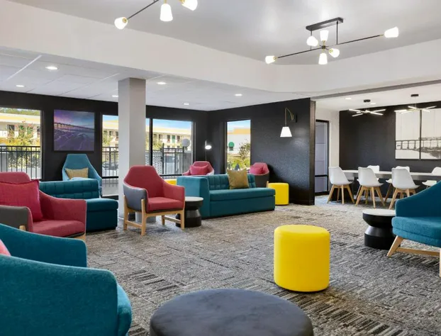 La Quinta Inn & Suites by Wyndham Selma/Smithfield I-95 hotel detail image 4