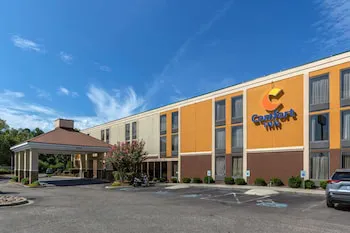 Comfort Inn Laurinburg hotel hero