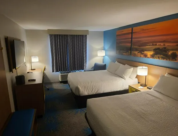 Days Inn by Wyndham Johnson Creek hotel detail image 2