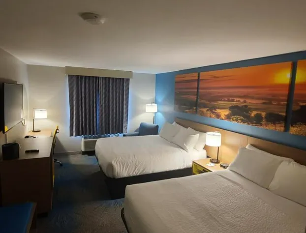 Days Inn by Wyndham Johnson Creek hotel detail image 3