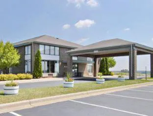 Days Inn by Wyndham Johnson Creek hotel detail image 1