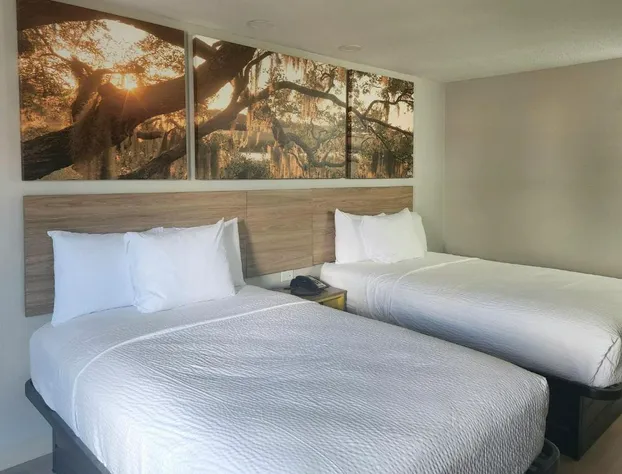 Days Inn by Wyndham Lafayette Scott hotel detail image 3