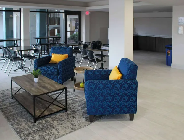 Clarion Pointe Statesville hotel detail image 4