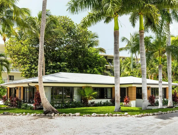 La Siesta Resort & Villas hotel detail image 2