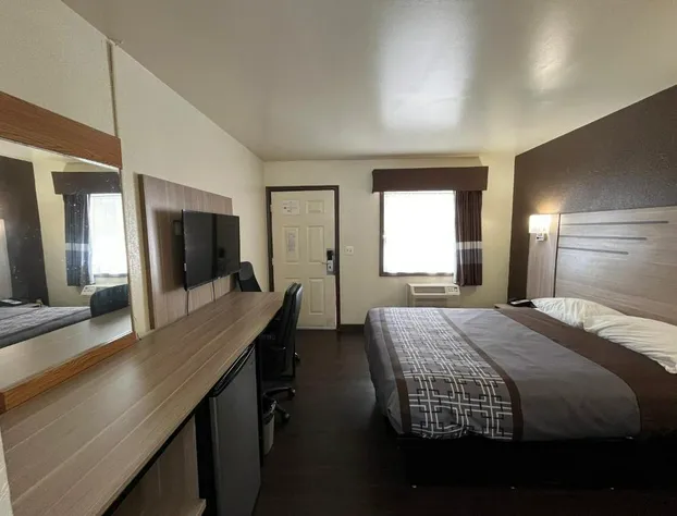Budget Inn hotel detail image 4