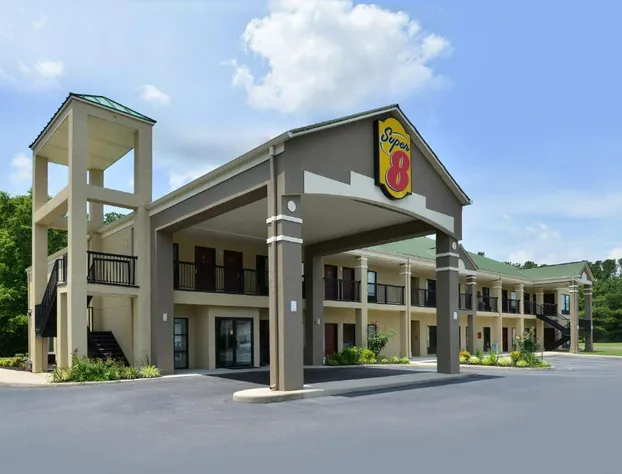 Super 8 by Wyndham Petersburg hotel detail image 2