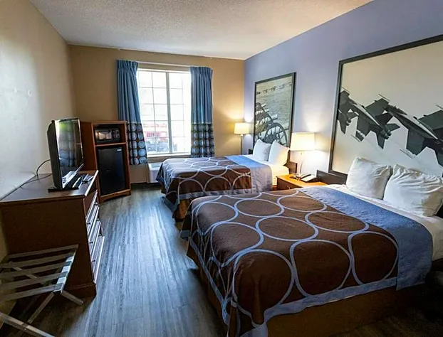 Super 8 by Wyndham Smithfield/Selma hotel detail image 2