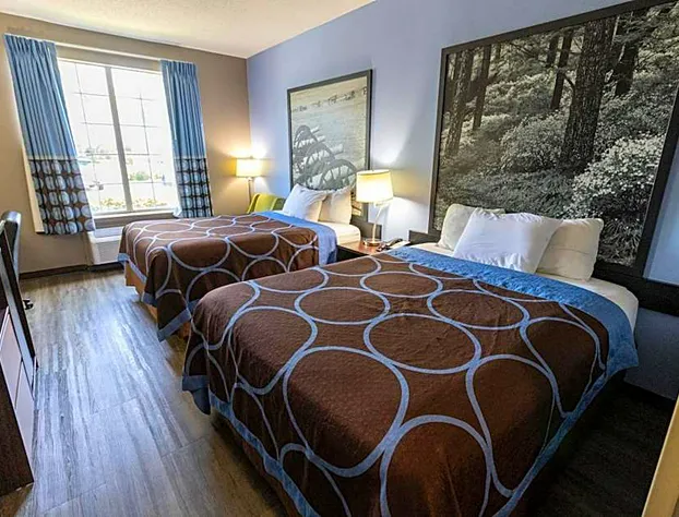 Super 8 by Wyndham Smithfield/Selma hotel detail image 4