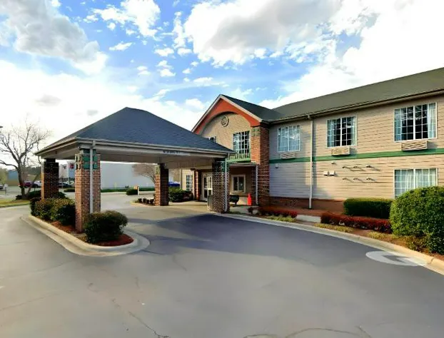 Super 8 by Wyndham Smithfield/Selma hotel detail image 2