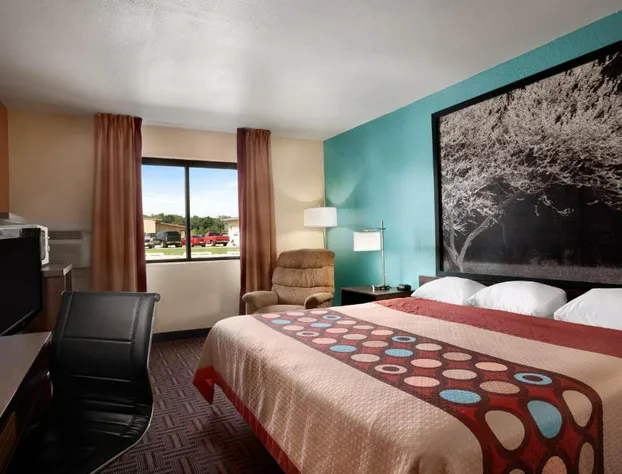 Rodeway Inn Effingham North hotel detail image 2